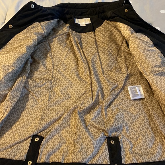 Michael Kors Black Button Down Quilted Coat - Picture 4 of 9